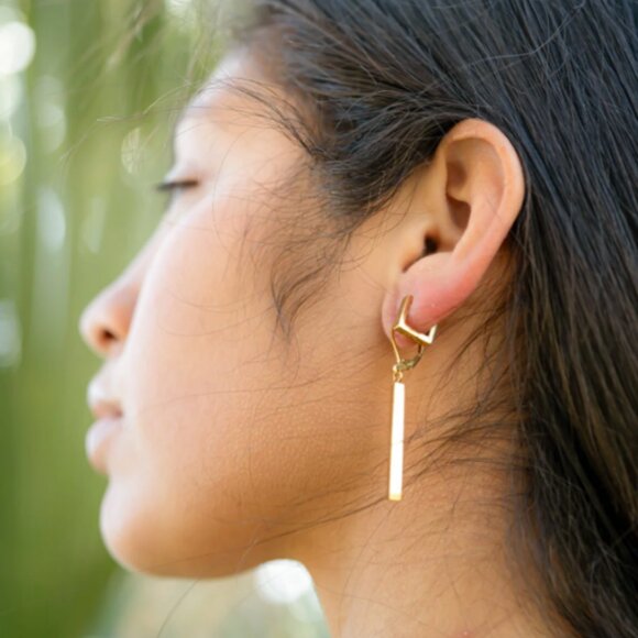 Silver Square Huggie Hoop Earrings – Water & Tarnish-Resistant & Hypoallergenic - Picture 4 of 4
